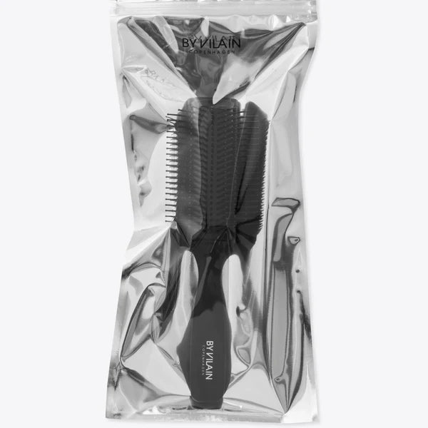 By Vilain 9 Row Brush