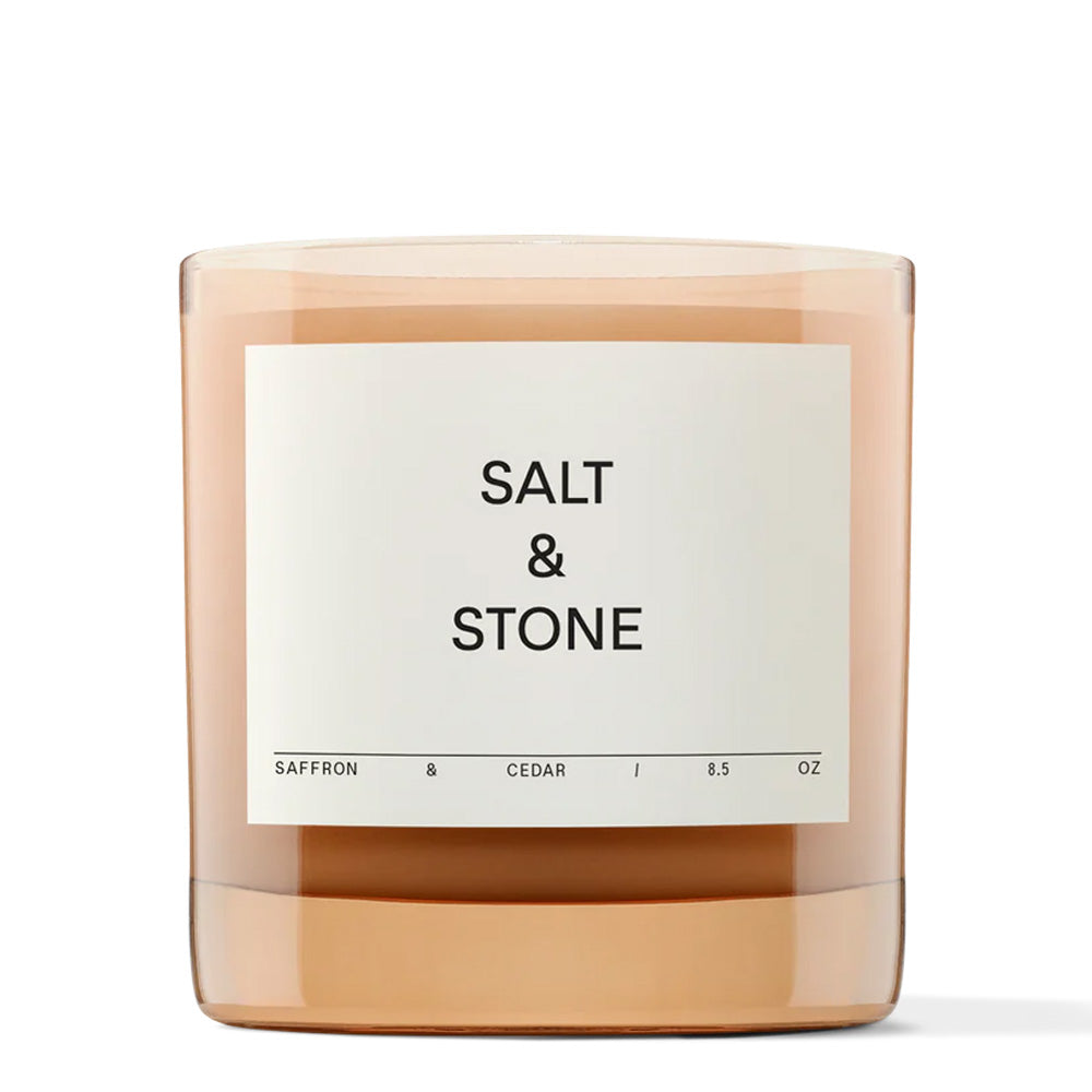Salt & Stone Świeca zapachowa – Saffron & Cedar