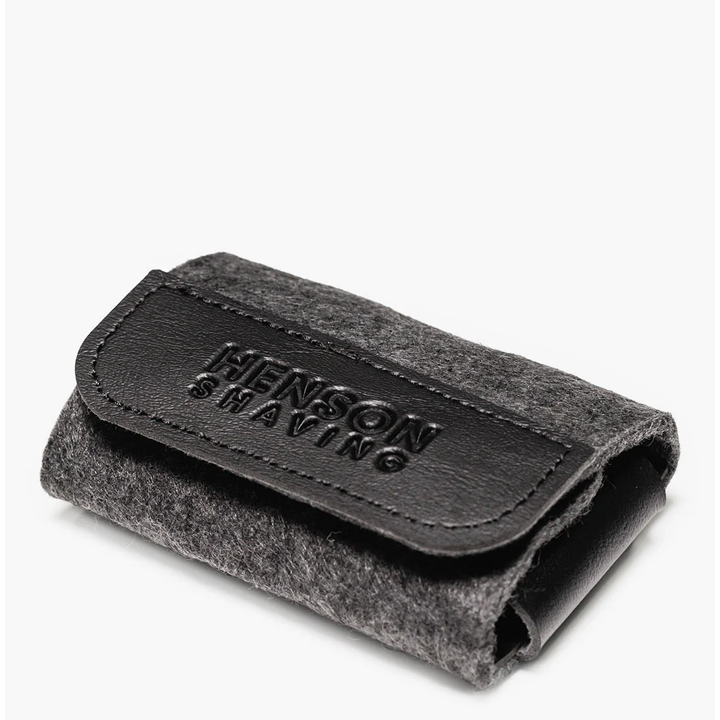 Henson Shaving Czarne etui podróżne na maszynkę