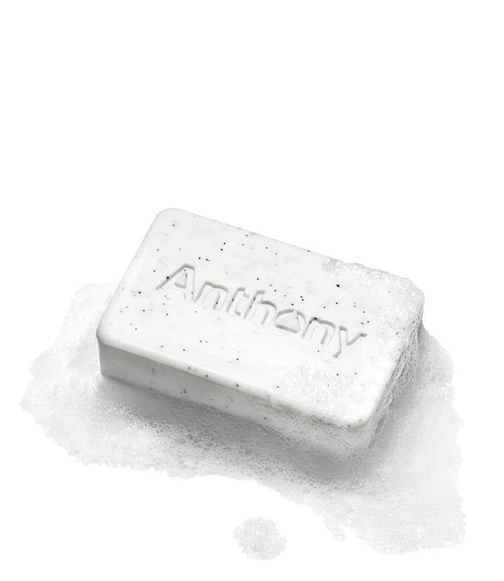 Anthony Peeling i oczyszczająca kostka mydła